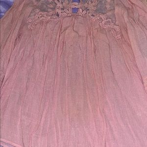 Quarter sleeve lace/light cotton pink blouse. Size XL
